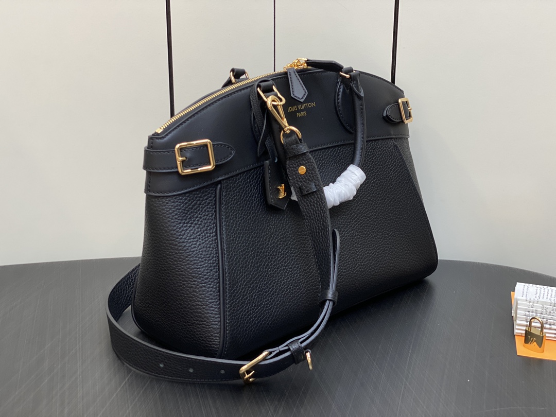 Louis Vuitton M22914 Lock It MM Taurillon Leather Smooth Calfskin Black