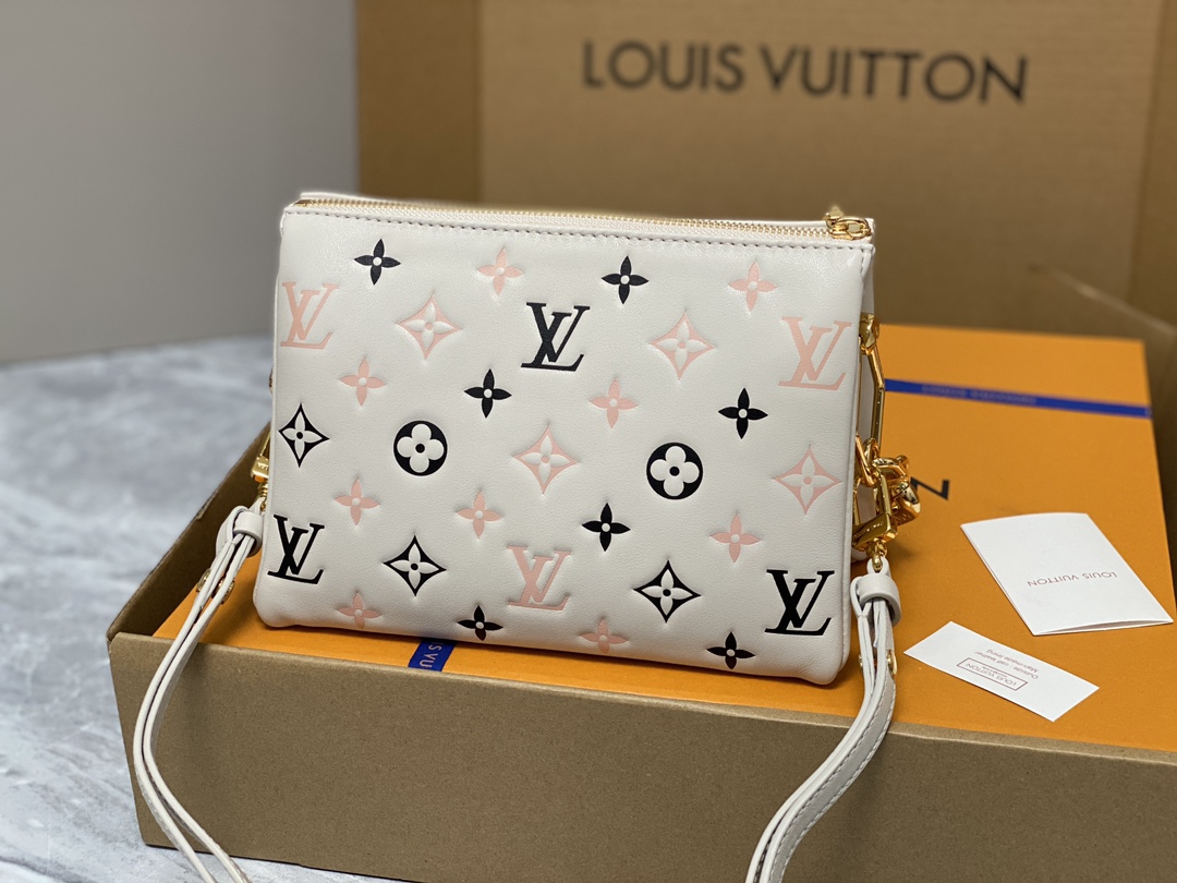 Louis Vuitton M22954 Coussin BB Lambskin Trim Beige