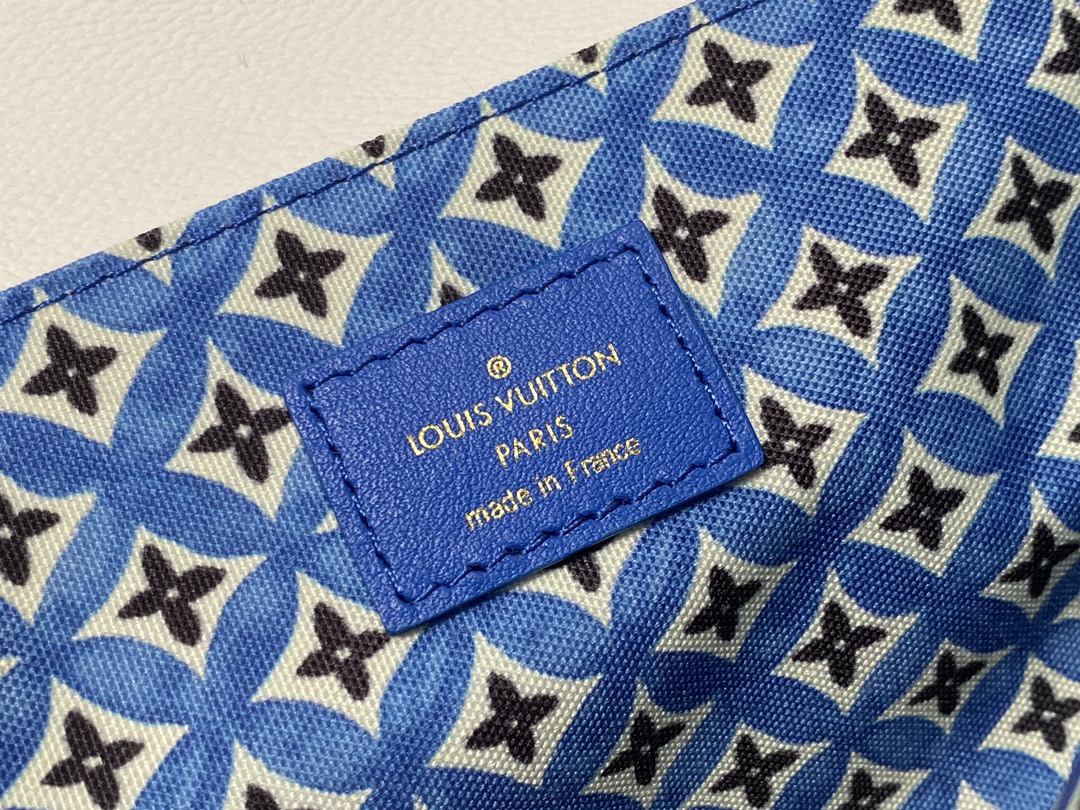 Louis Vuitton M23055 Pochette Metis MM Monogram coated canvas Blue