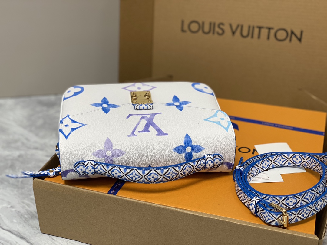 Louis Vuitton M23055 Pochette Metis MM Monogram coated canvas Blue