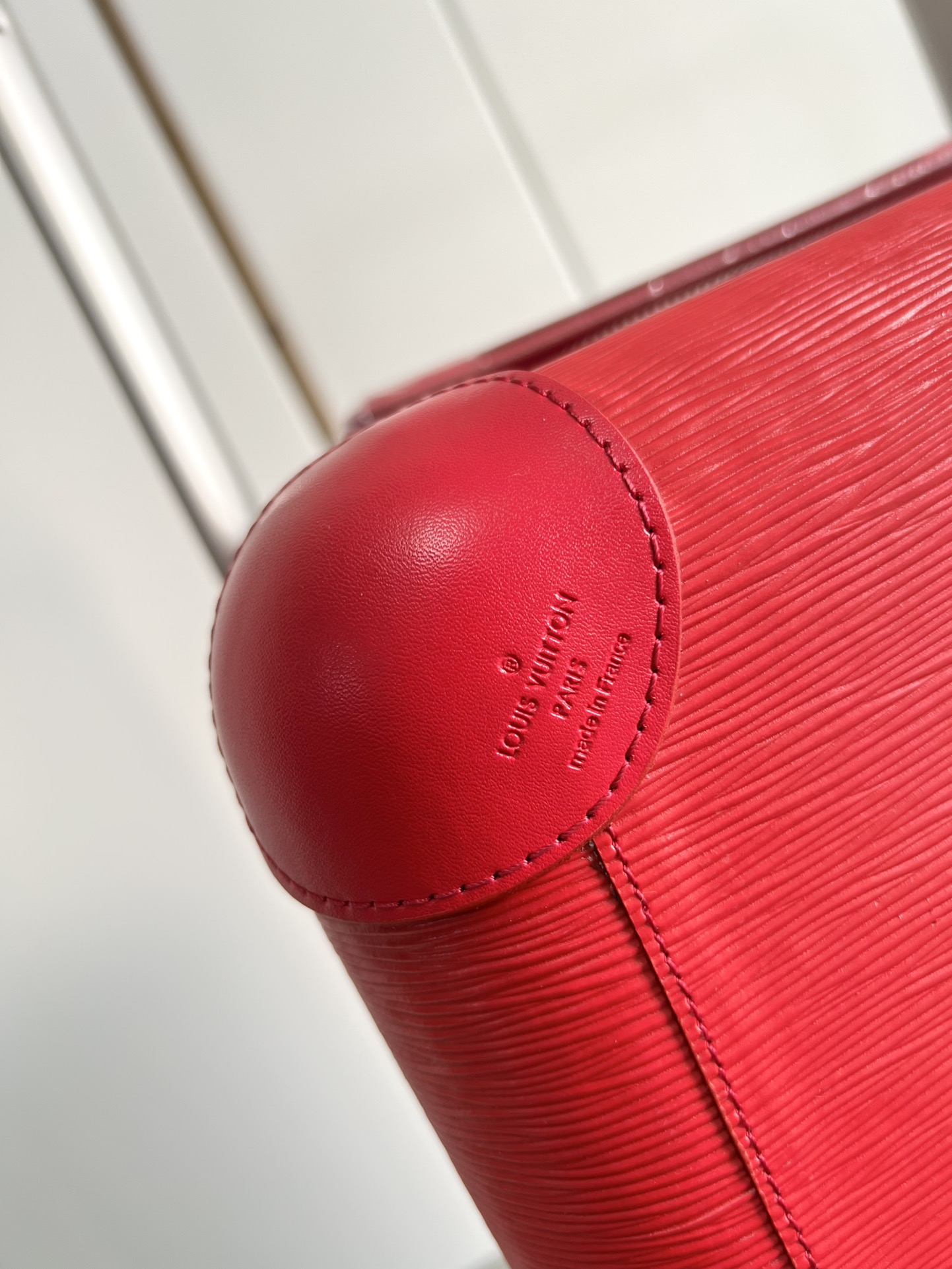 Louis Vuitton M23227 Horizon 55 Epi Leather Red