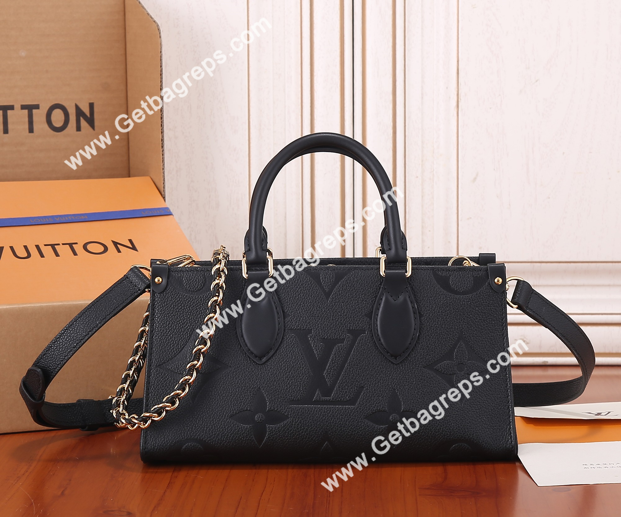 Louis Vuitton M23640 OnTheGo East West Embossed Grained Cowhide Leather Black
