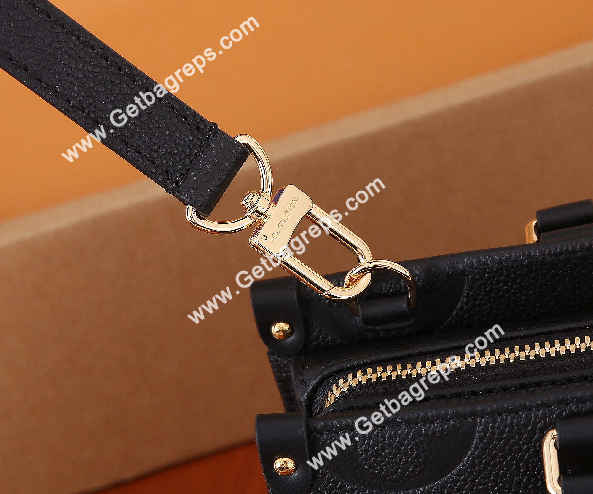 Louis Vuitton M23640 OnTheGo East West Embossed Grained Cowhide Leather Black