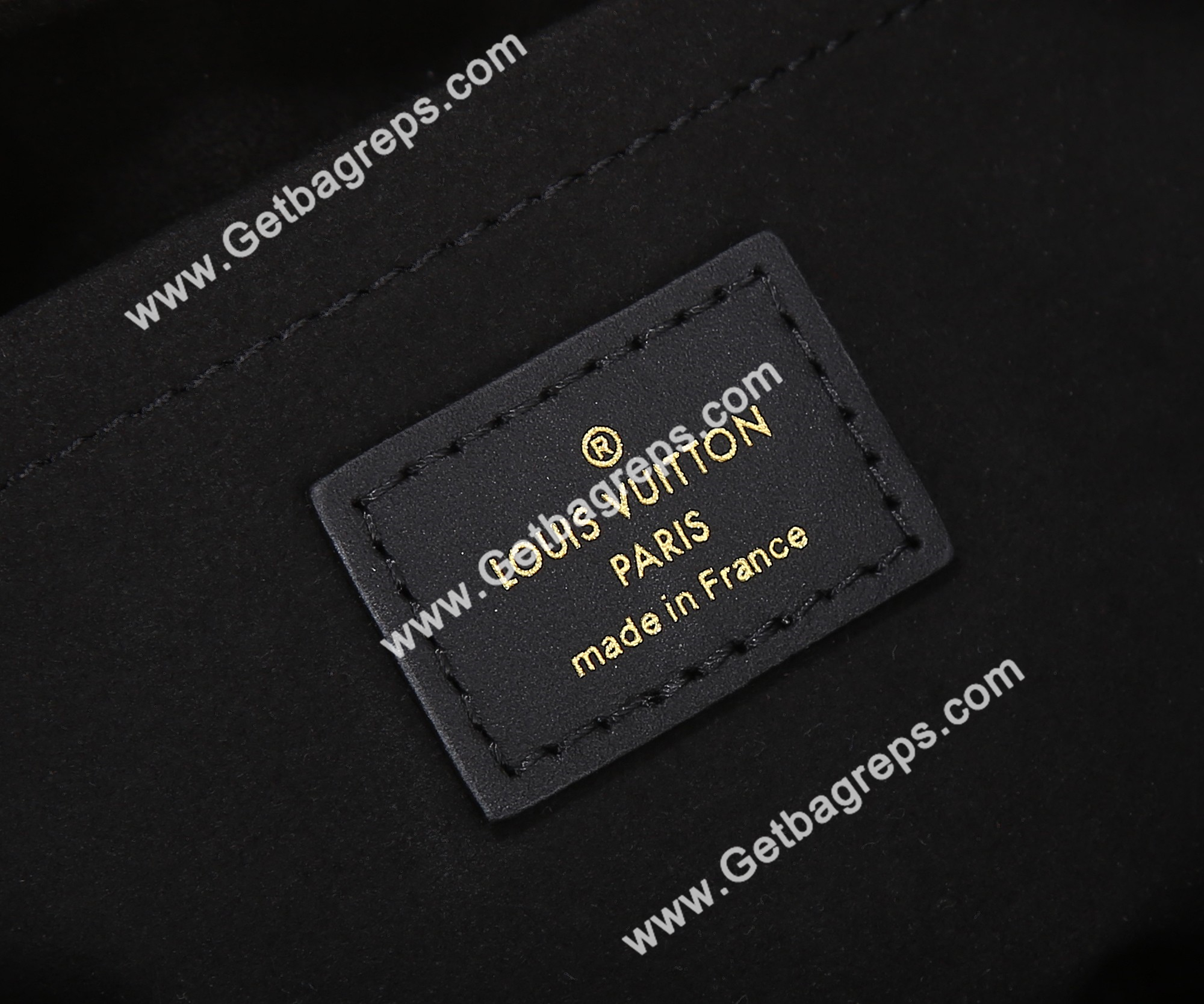 Louis Vuitton M23640 OnTheGo East West Embossed Grained Cowhide Leather Black