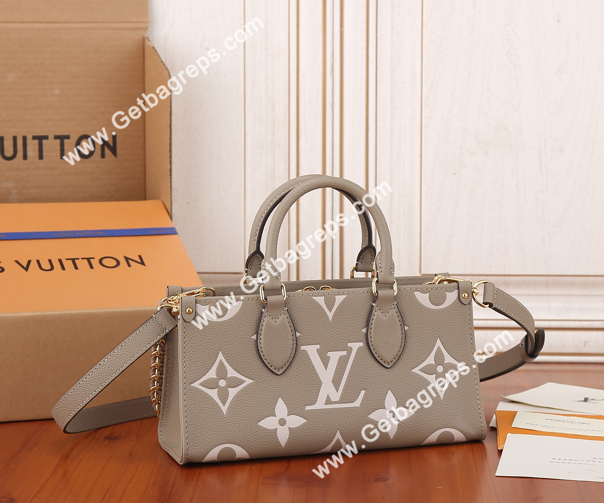 Louis Vuitton M23641 OnTheGo East West Embossed Grained Cowhide Leather Cream