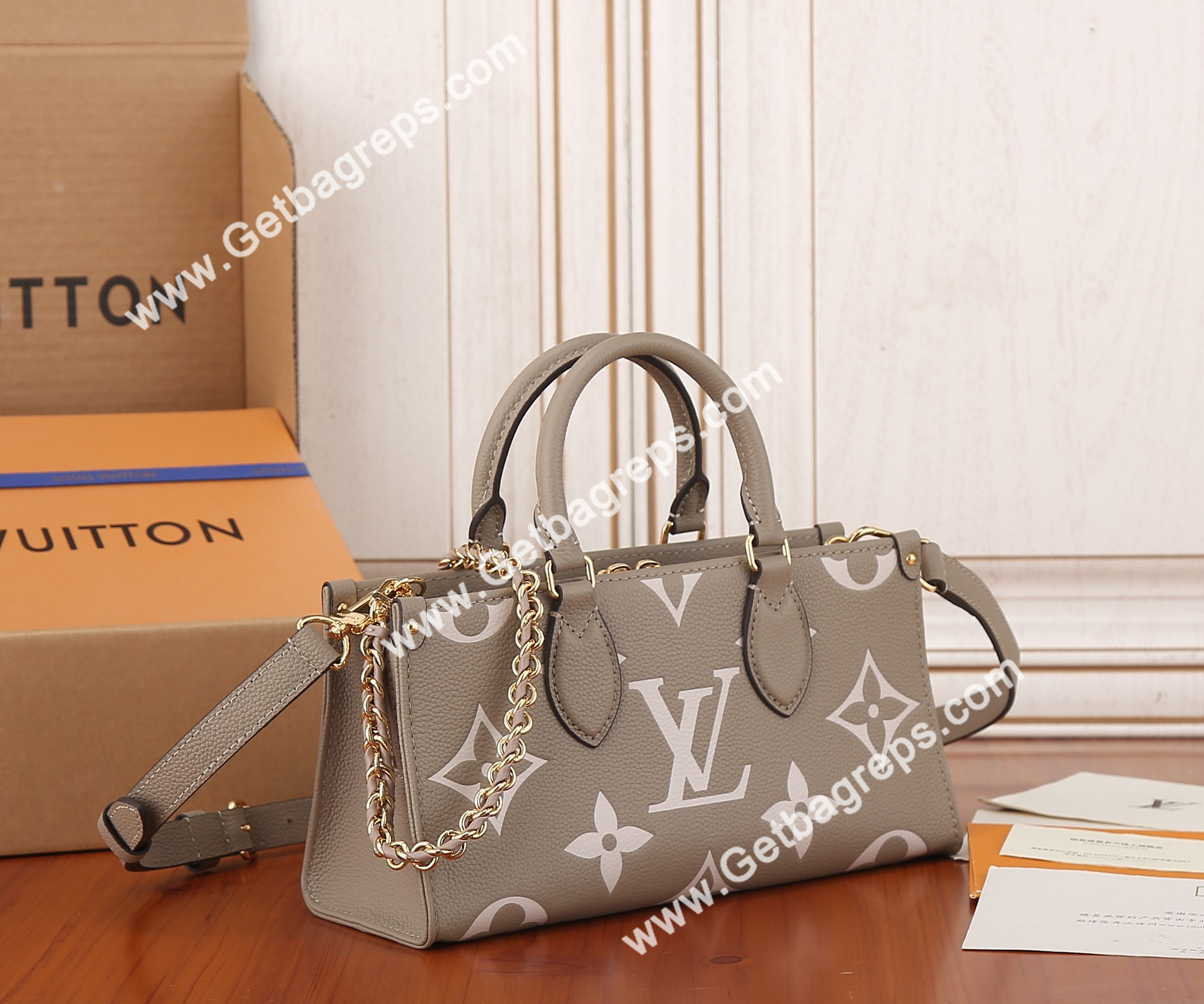 Louis Vuitton M23641 OnTheGo East West Embossed Grained Cowhide Leather Cream