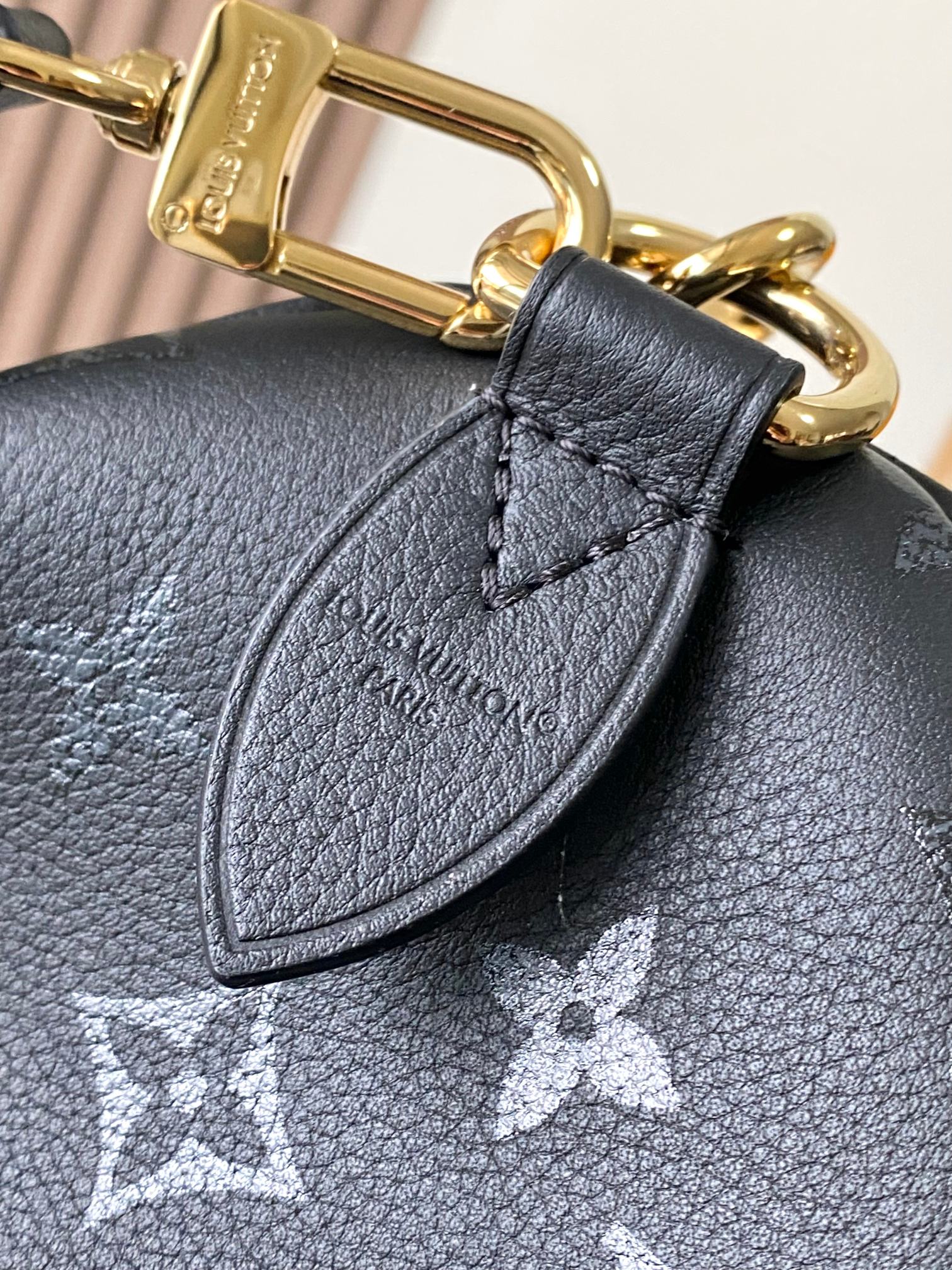 Louis Vuitton M26486 Speedy Bandouliere 25 Black