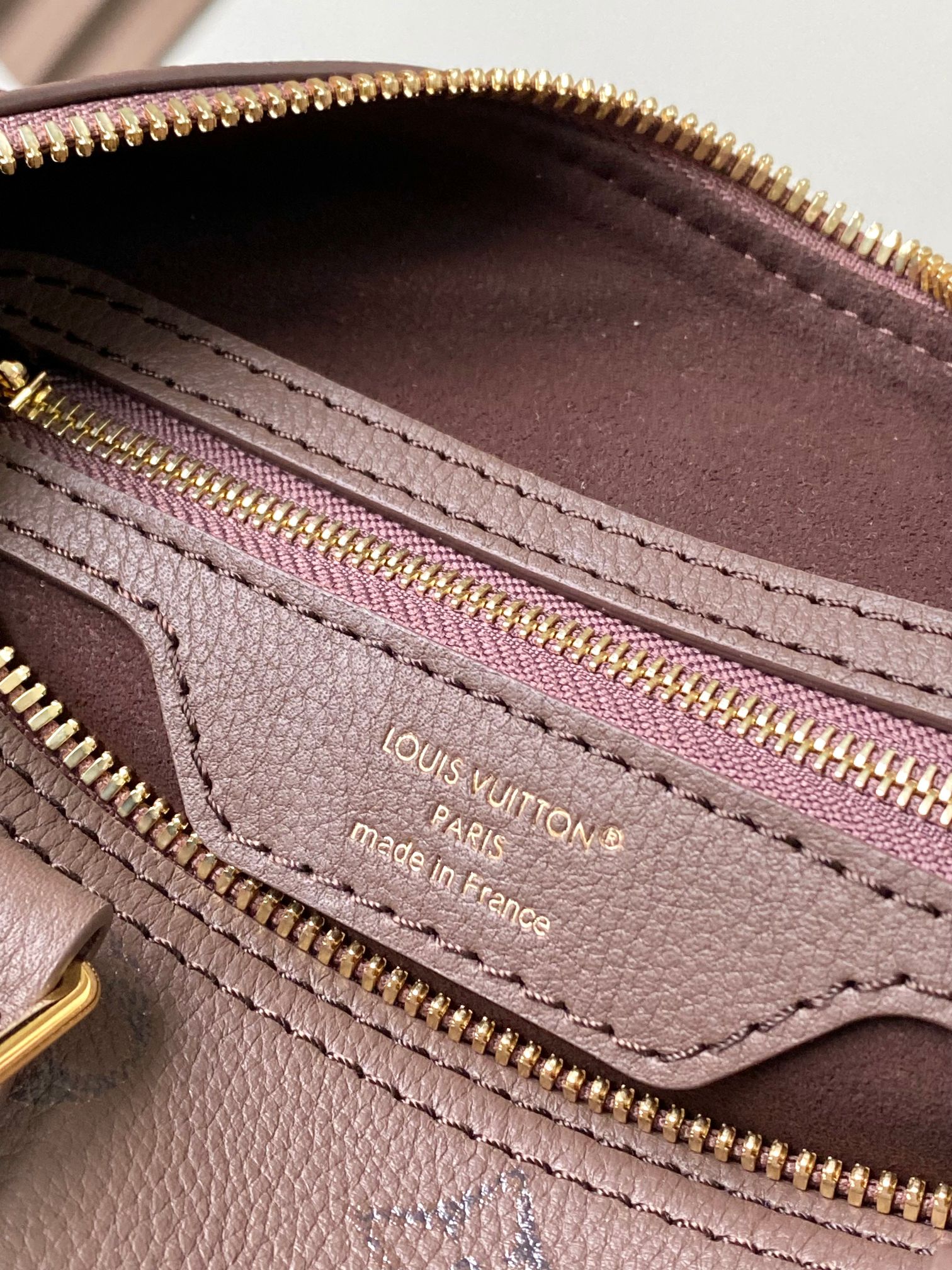 Louis Vuitton M26691 Speedy Bandouliere 25 Brown