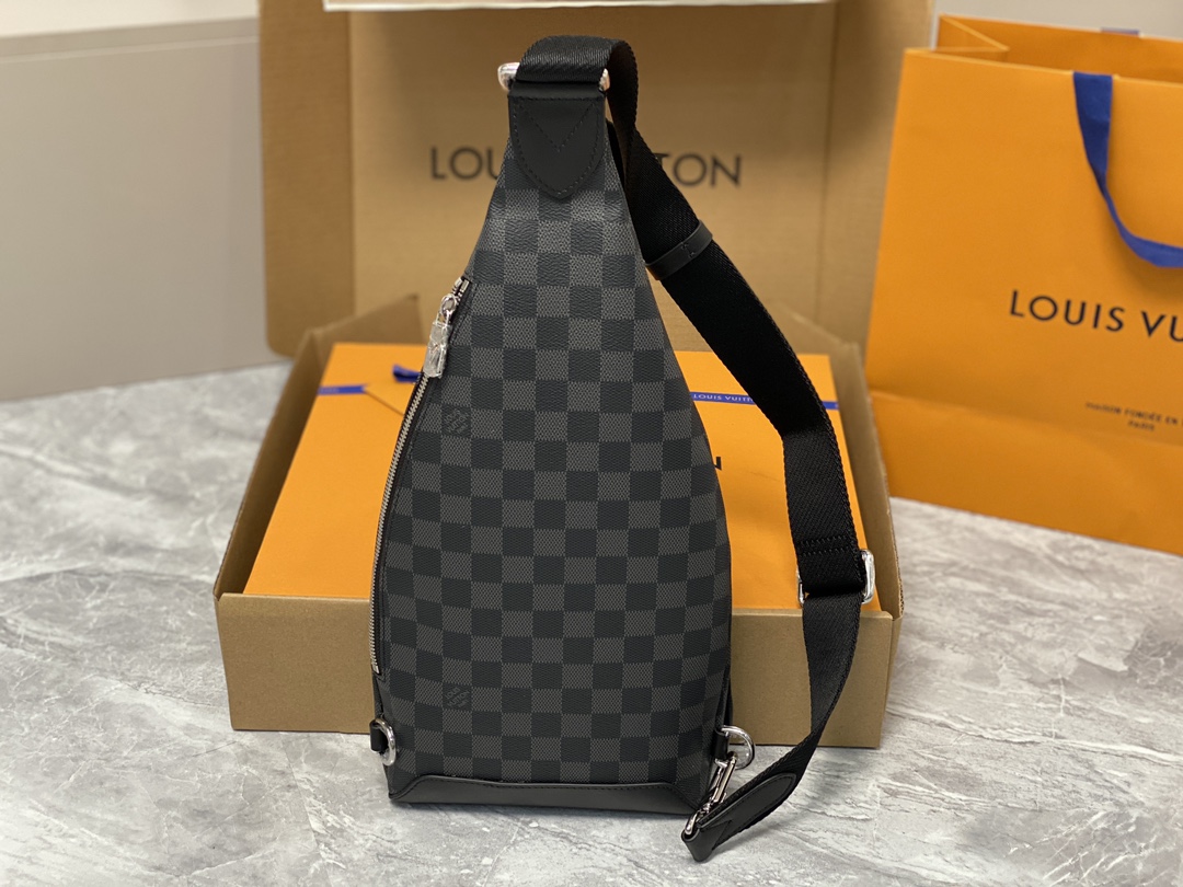 Louis Vuitton M30936 Duo Slingbag Black Monogram coated canvas and Taiga Cowhide Leather