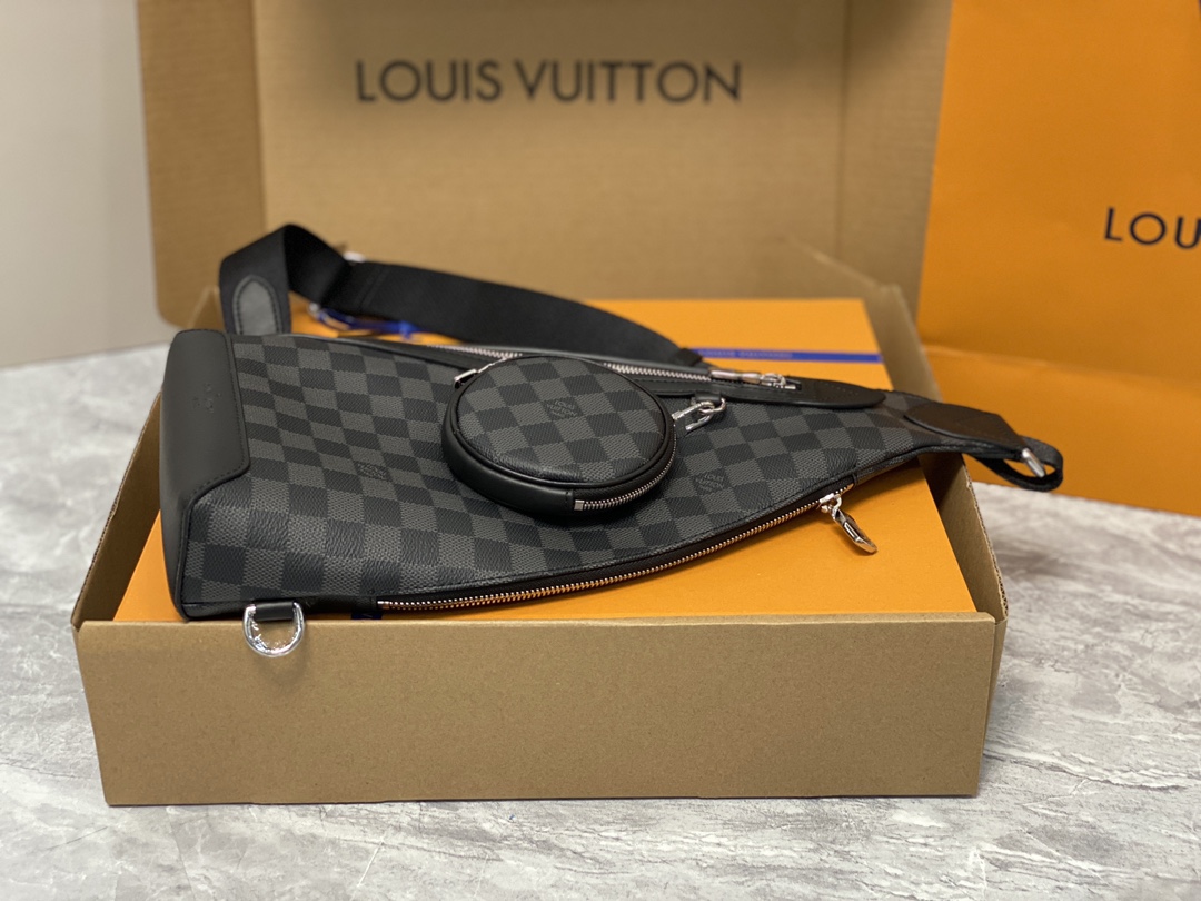 Louis Vuitton M30936 Duo Slingbag Black Monogram coated canvas and Taiga Cowhide Leather