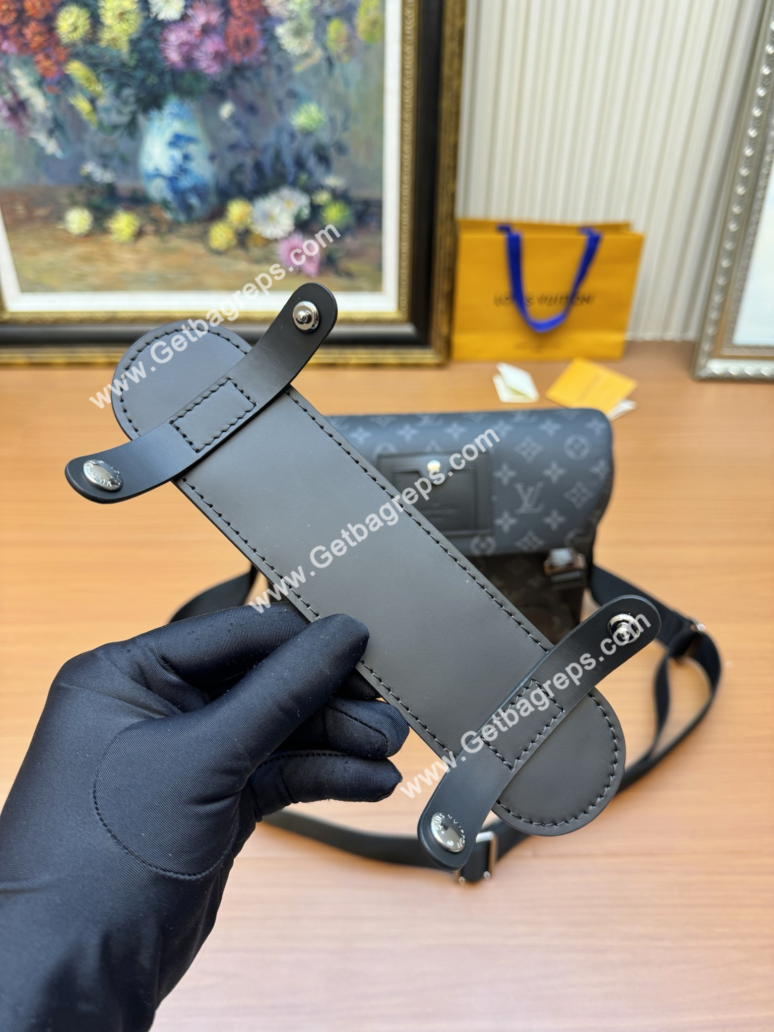 Louis Vuitton M40511 Men Bag