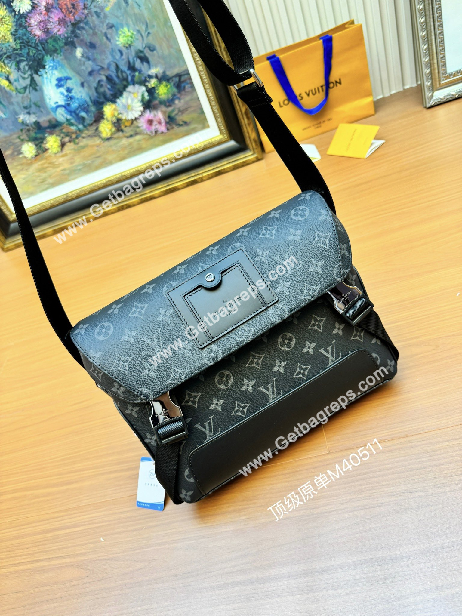 Louis Vuitton M40511 Men Bag