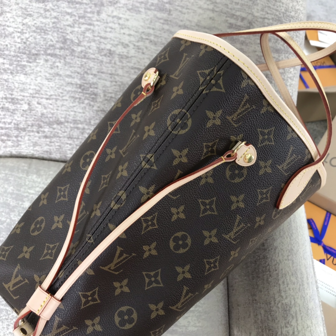 Louis Vuitton M41177 Neverfull MM Monogram Coated Canvas Cherry