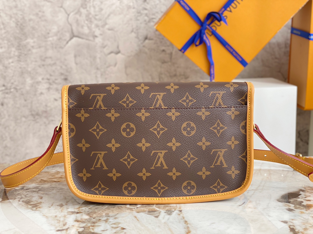 Louis Vuitton M42248 Gibeciere PM Shoulder Bag Monogram Coated Canvas