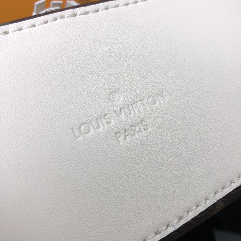 Louis Vuitton M43559 Saintonge Monogram Coated Canvas and Smooth Calfskin Leather White