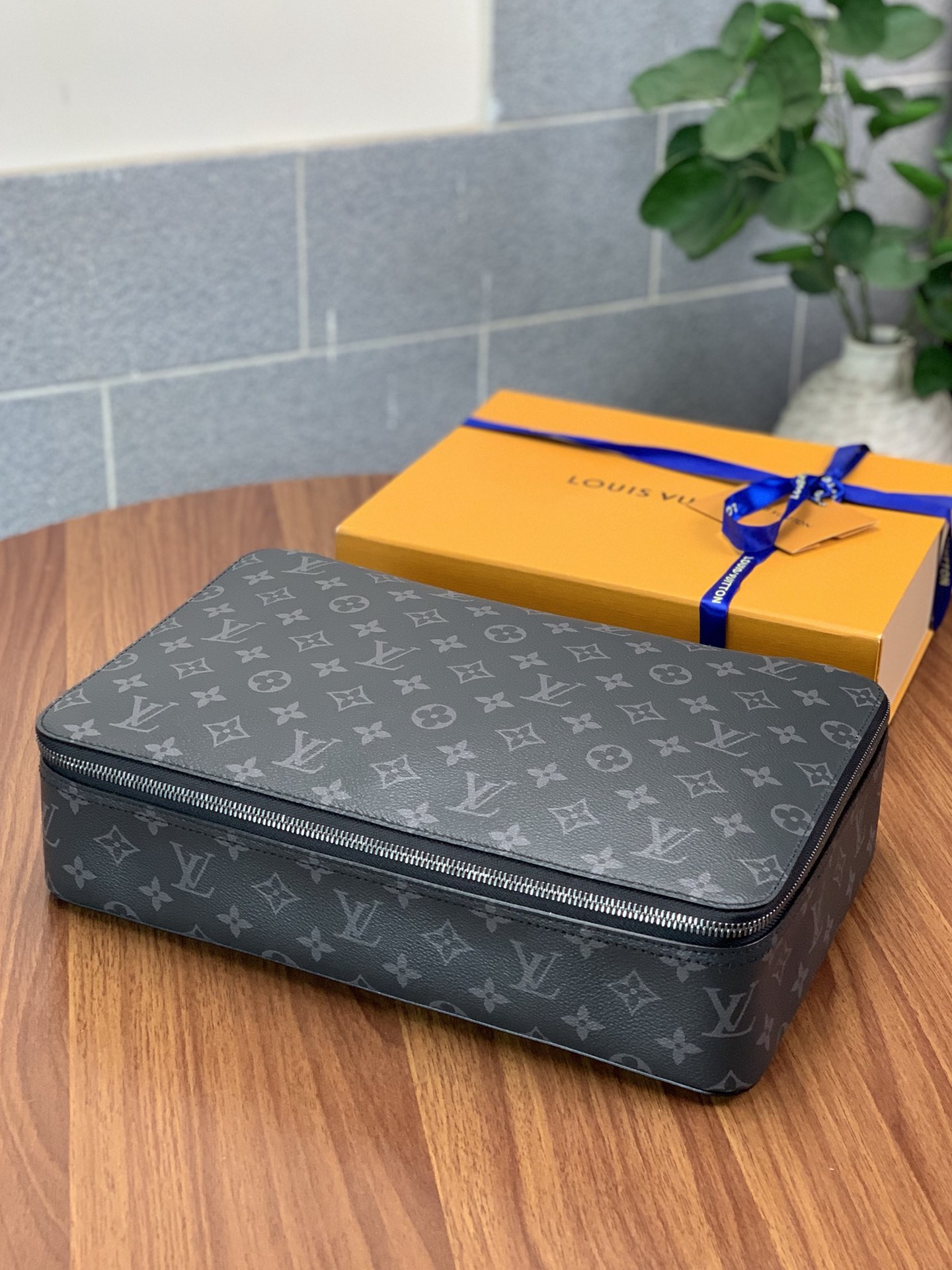 Louis Vuitton M43690 Packing Cube GM Monogram Eclipse Coated Canvas