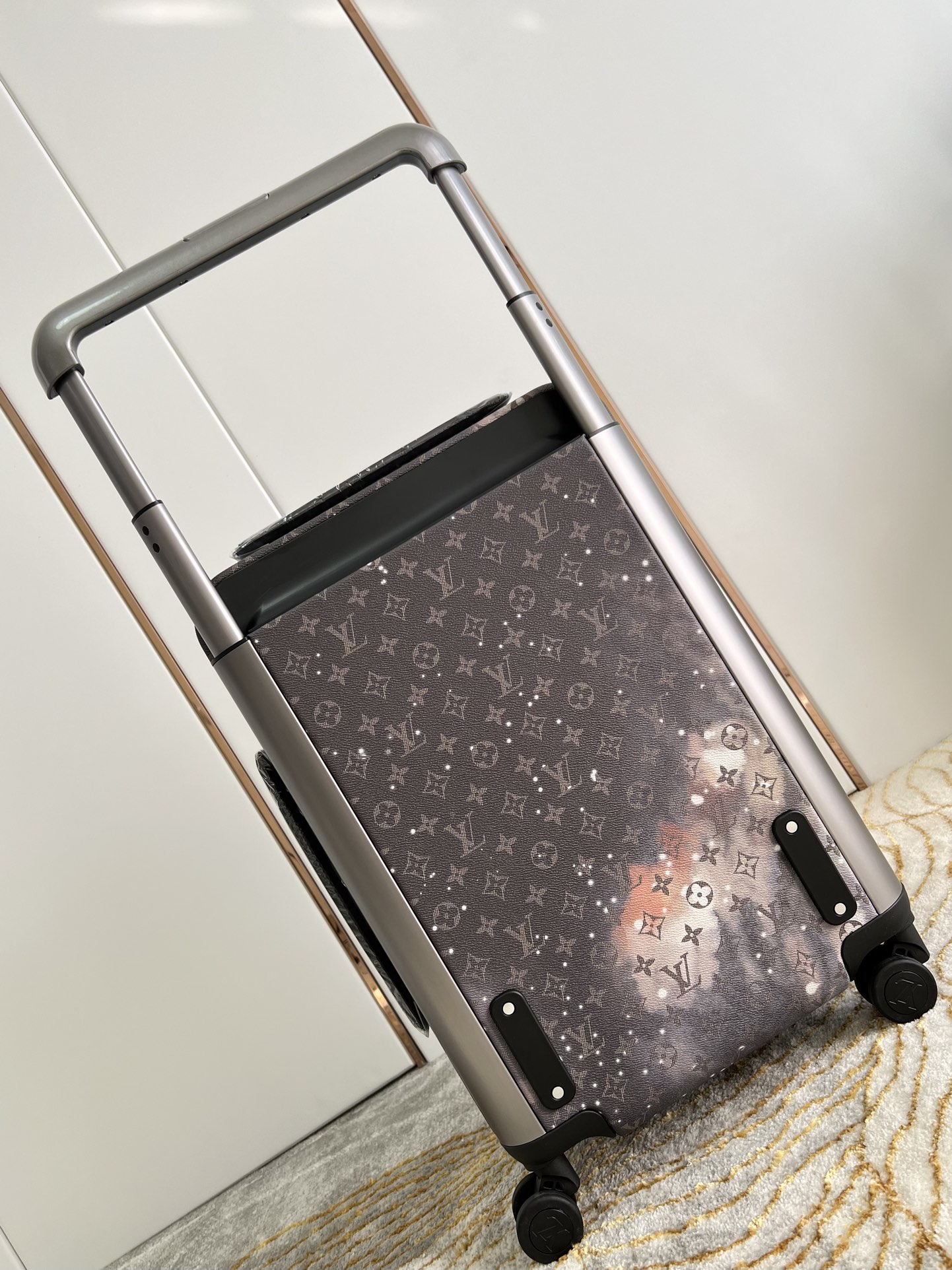 Louis Vuitton M44179 Horizon 55 Monogram Galaxy 