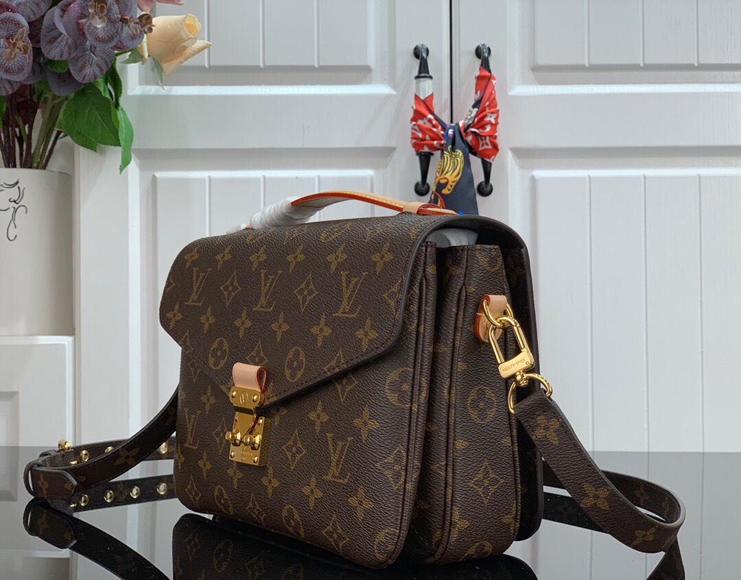 Louis Vuitton M44875 Pochette Meits Monogram Coated Canvas