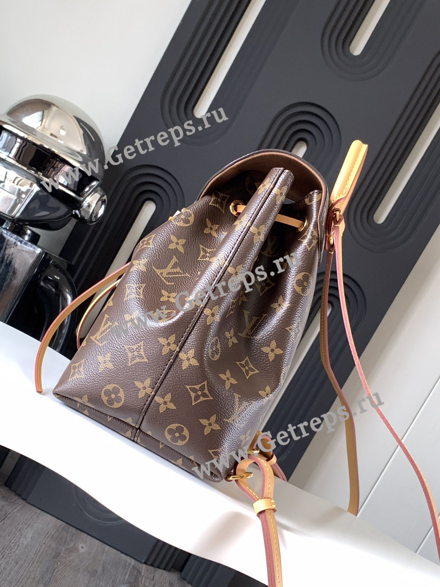 Louis Vuitton M45515 Montsouris PM Monogram Canvas Brown