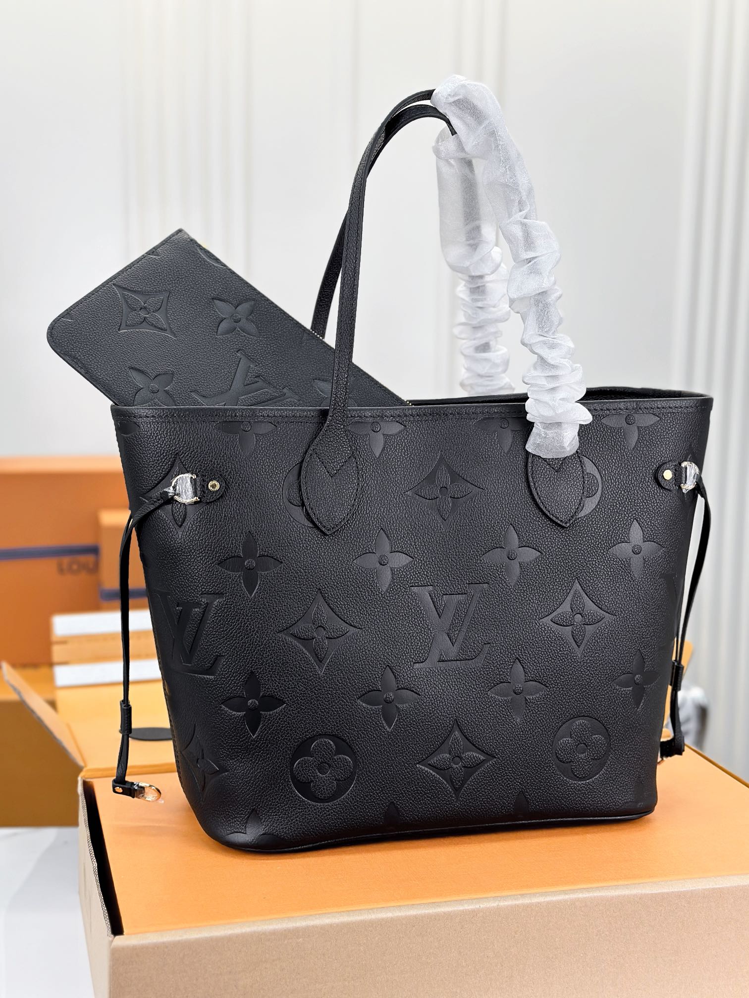 Louis Vuitton M45685 Neverfull MM Embossed Grained Cowhide Leather Black