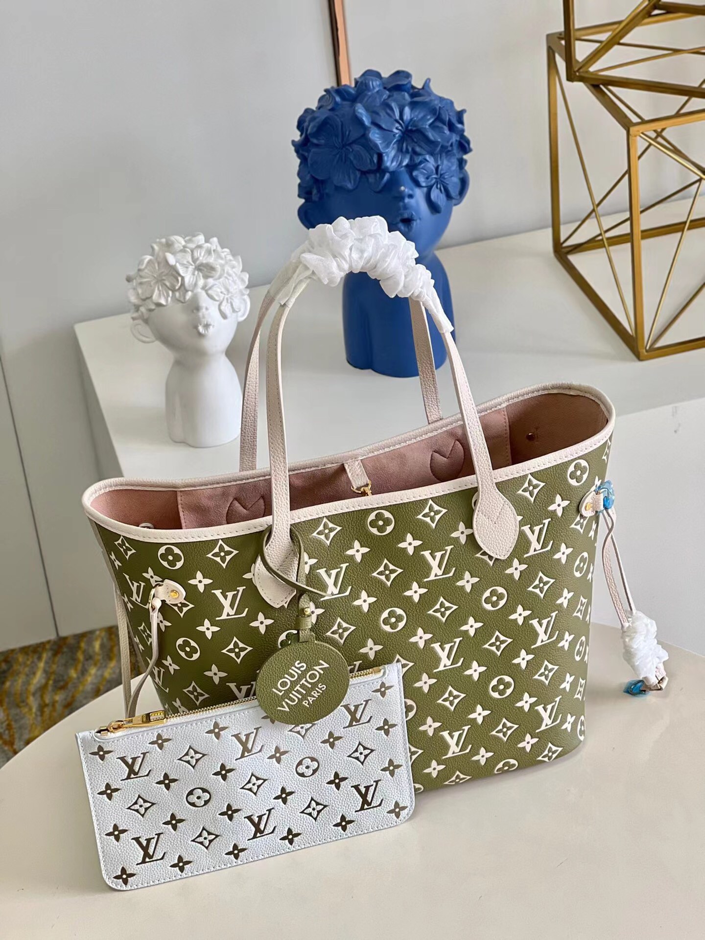 Louis Vuitton M46103 Neverfull MM Printed and Embossed Grained Cowhide Leather Khaki Green-Beige-Cream