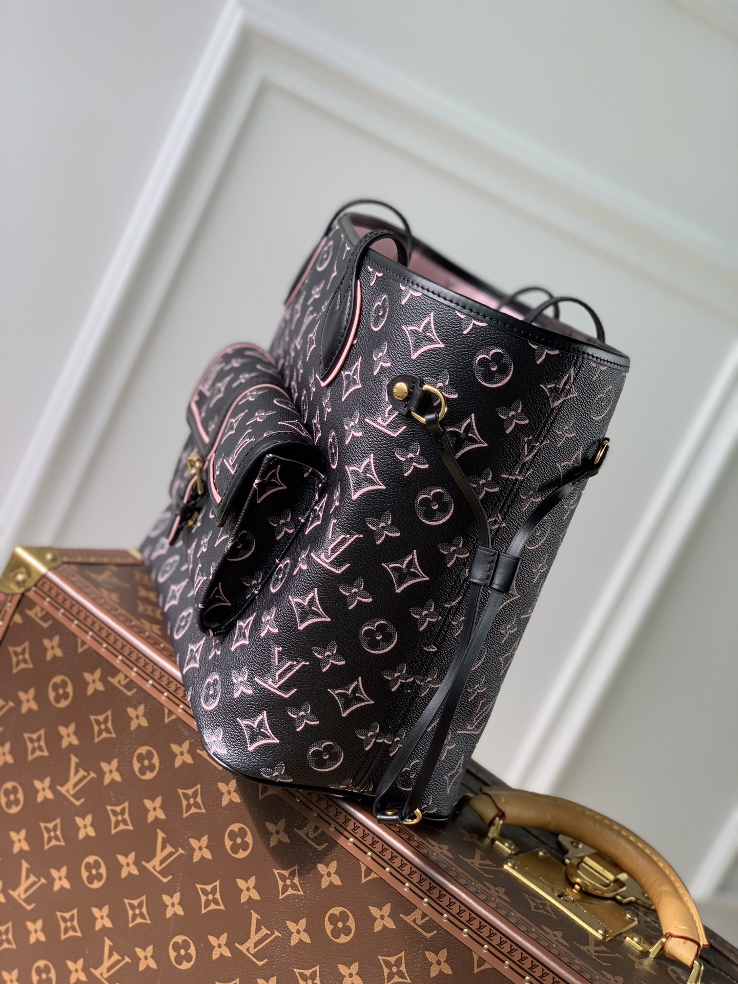 Louis Vuitton M46137 Neverfull MM Tote Bag Monogram Coated Canvas Black