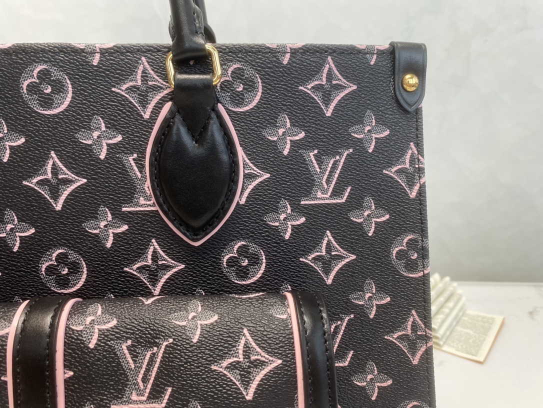 Louis Vuitton M46154 ONTHEGO MM Monogram Coated Canvas Black