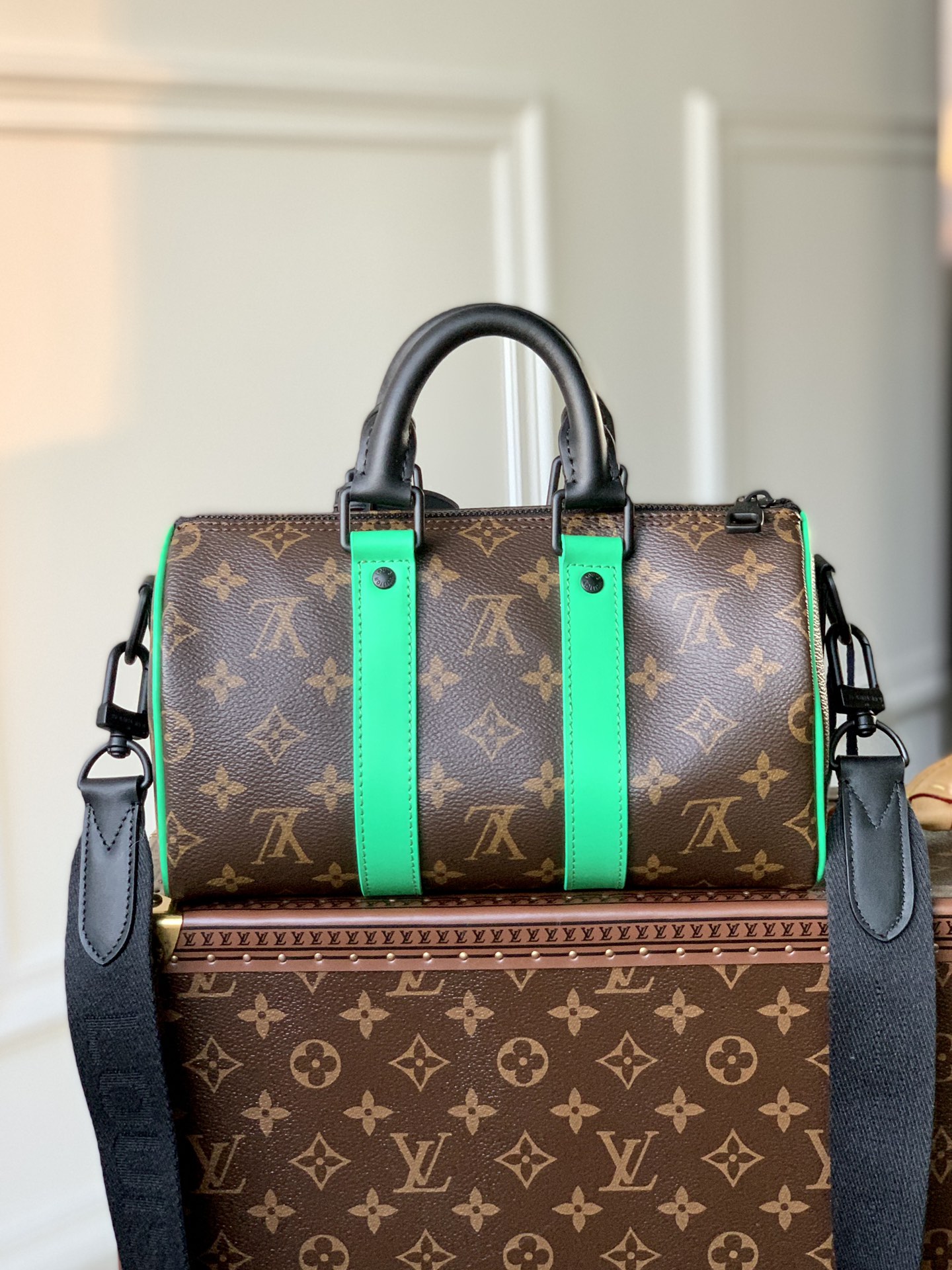 Louis Vuitton M46249 Keepall Bandouliere 25 Monogram Macassar coated canvas and Minty Green cowhide leather