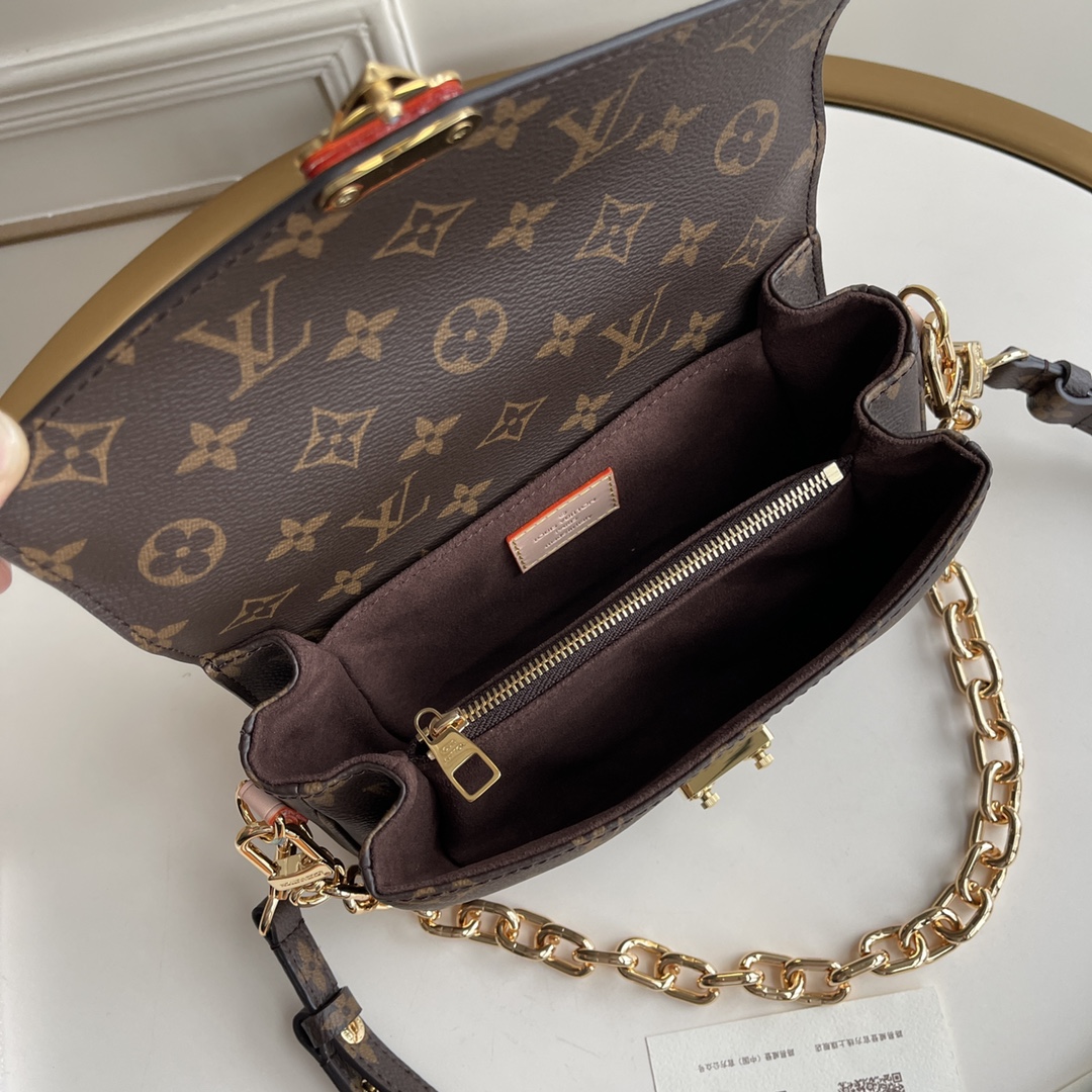 Louis Vuitton M46279 Pochette Metis East West Monogram Coated Canvas