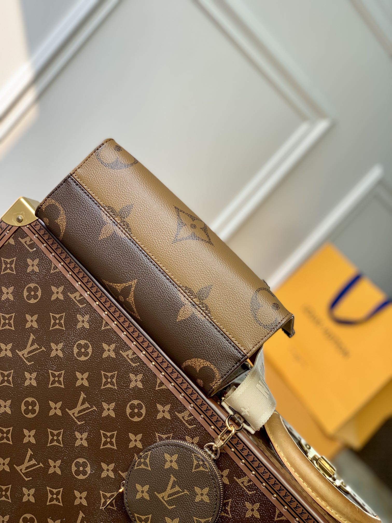 Louis Vuitton M46373 OnTheGo PM Monogram and Monogram Reverse coated canvas