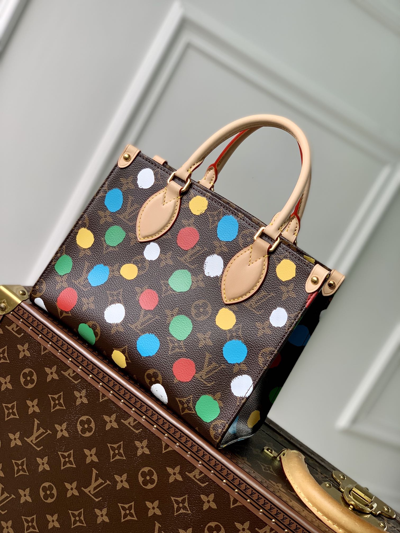 Louis Vuitton M46380 LV X YK ONTHEGO PM Monogram Coated Canvas with 3D Painted Dots Print