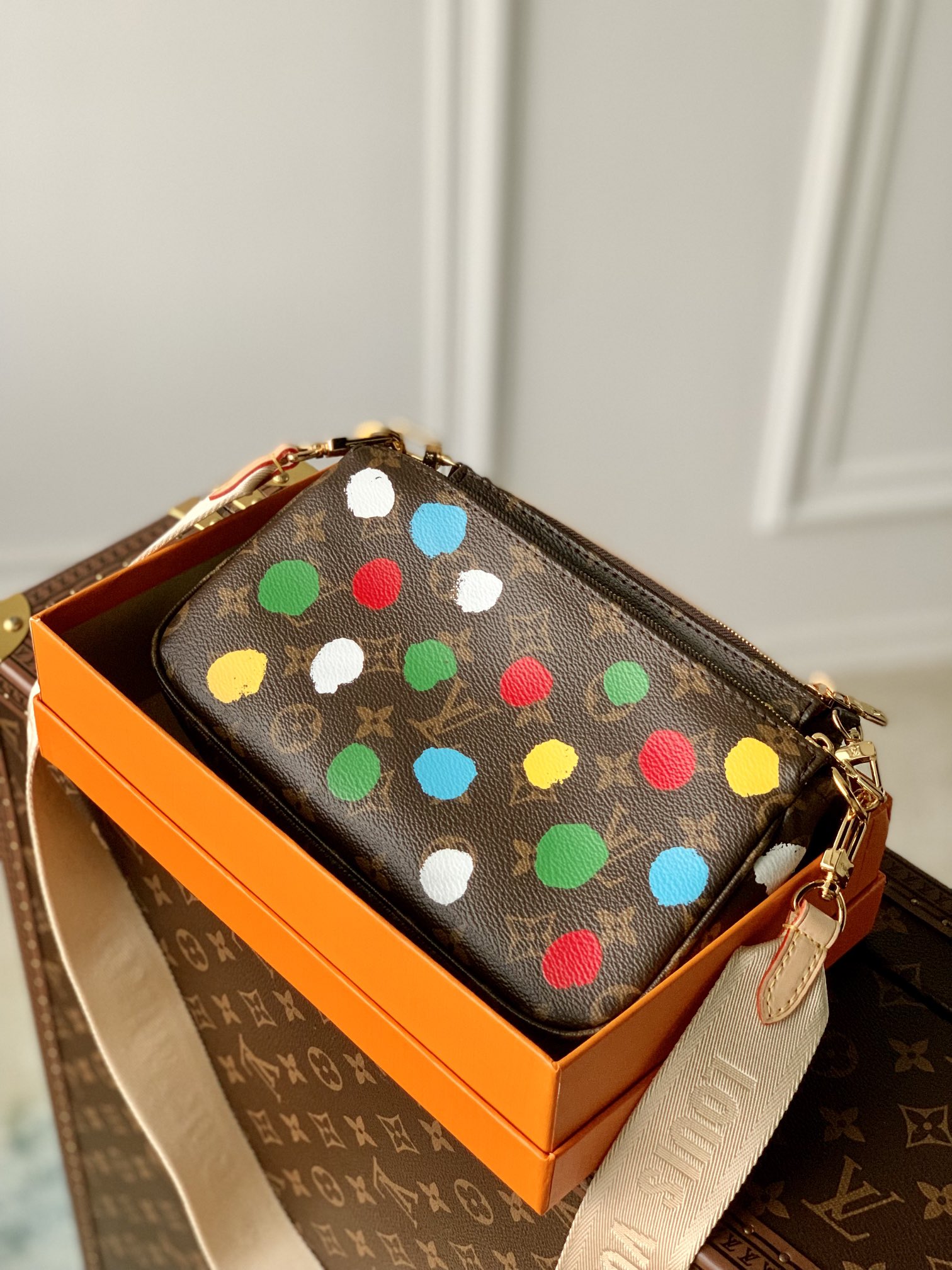 Louis Vuitton M46385 LVxYK Multi Pochette Accessoires Monogram Coated Canvas with 3D Painted Dots Print