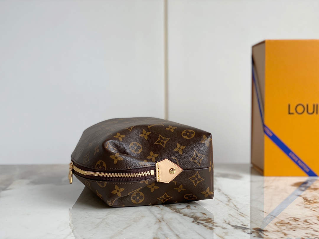 Louis Vuitton M46458 Cosmetic Pouch GM Monogram Coated Canvas