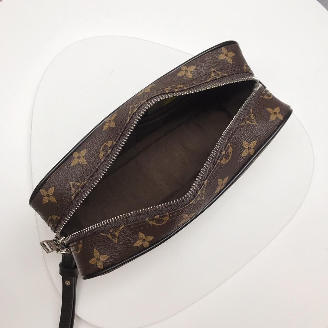 Louis Vuitton M47543 Men Clutch Bag Monogram