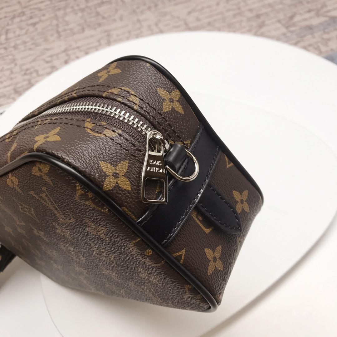 Louis Vuitton M47543 Men Clutch Bag Monogram