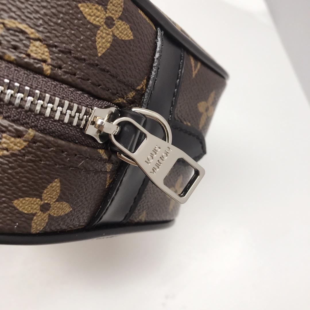 Louis Vuitton M47543 Men Clutch Bag Monogram