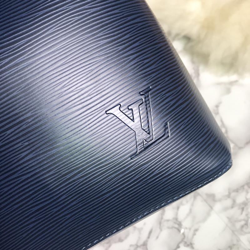 Louis Vuitton M54367 Neonoe Buckle Bag Blue Epi Leather