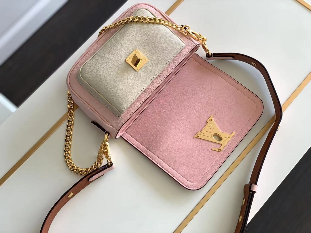 Louis Vuitton M58554 Lockme Tender Cross-body Bag Pink