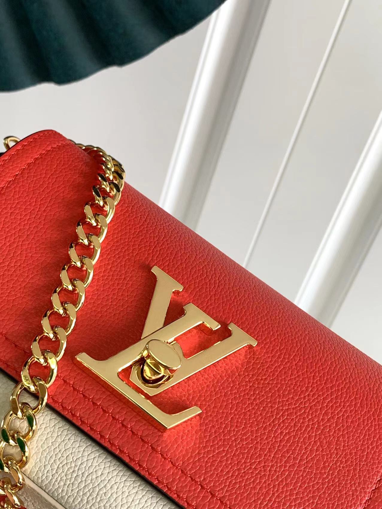 Louis Vuitton M58554 Lockme Tender Cross-body Bag Red