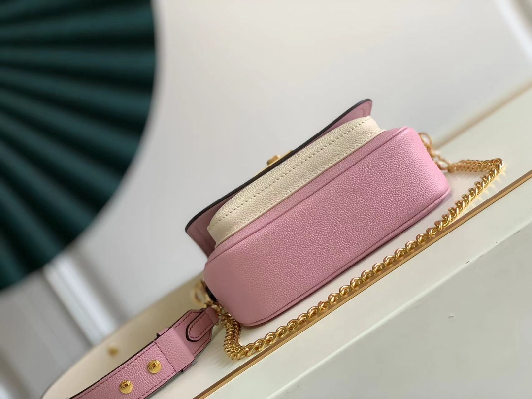 Louis Vuitton M59731 Lockme Tender Cross-body Bag Pink