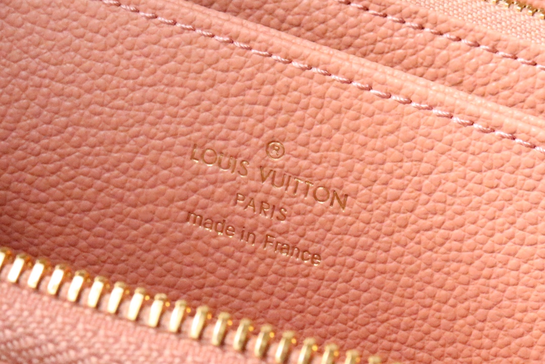 Louis Vuitton M60571 Zippy round Zipper Wallet  Embossed Supple Grained Cowhide Leather Rose