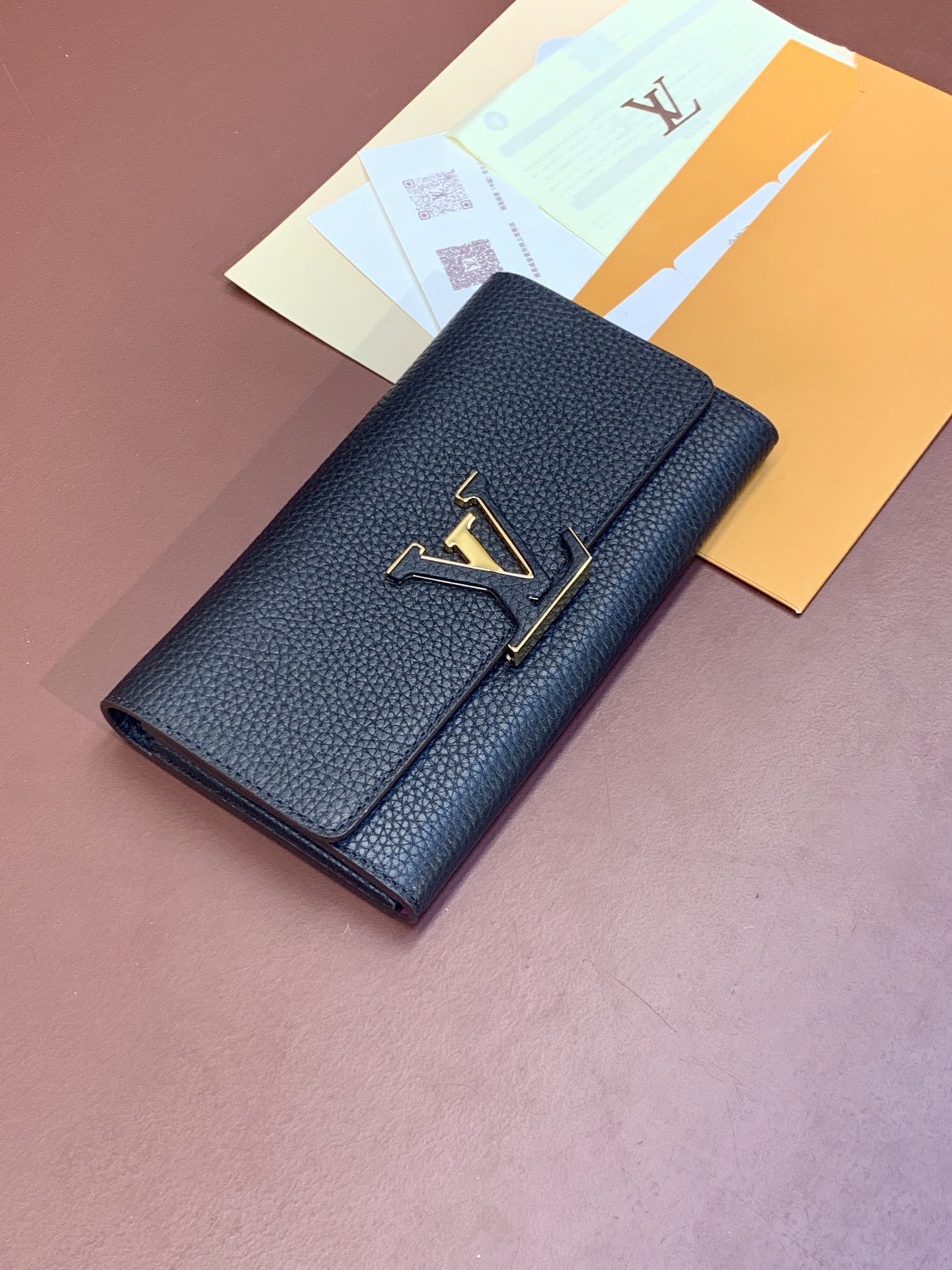 Louis Vuitton M61248 Capucines Wallet