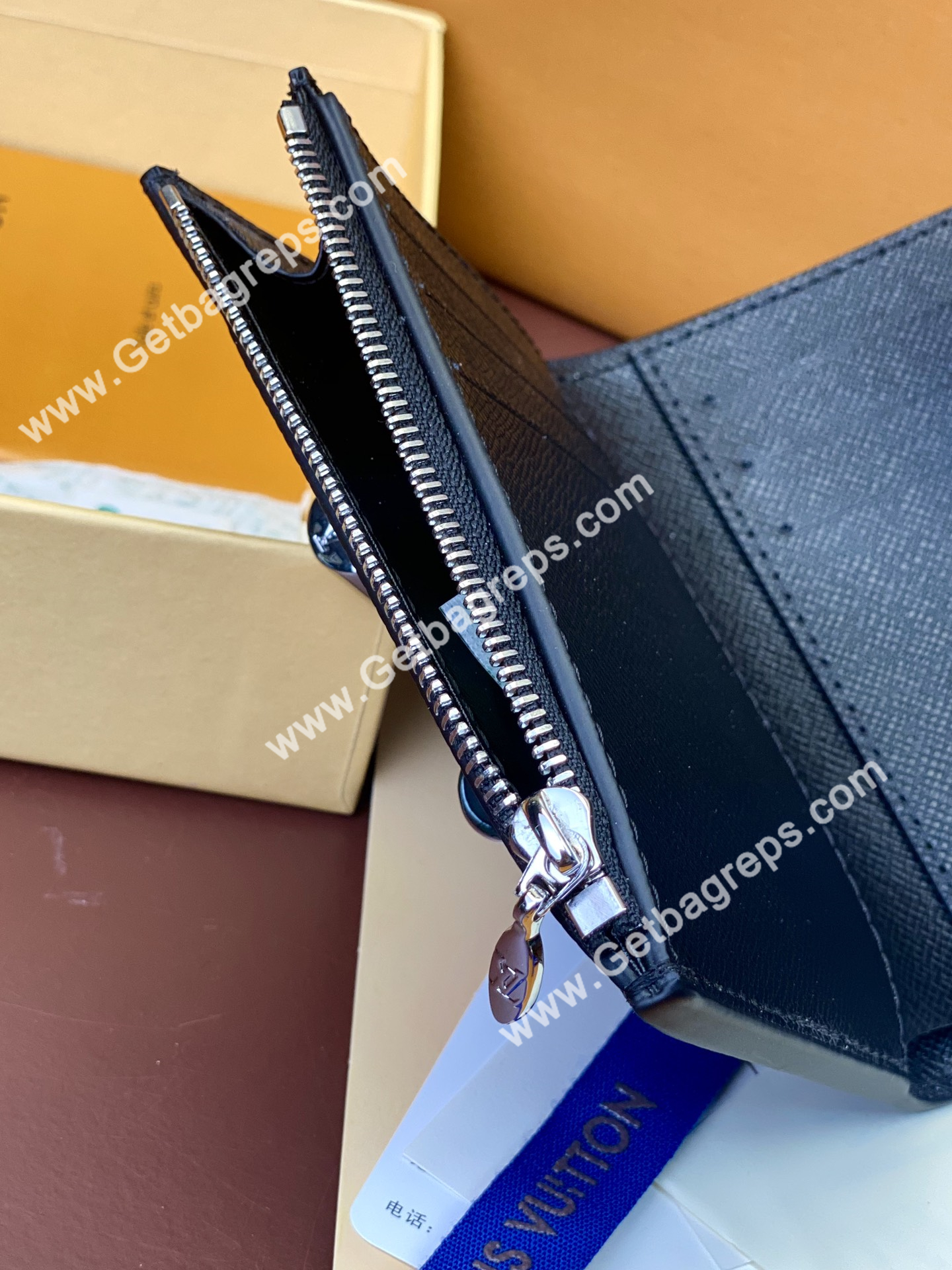 Louis Vuitton M64414 Twist Wallet Epi Grained Cowhide Leather Black