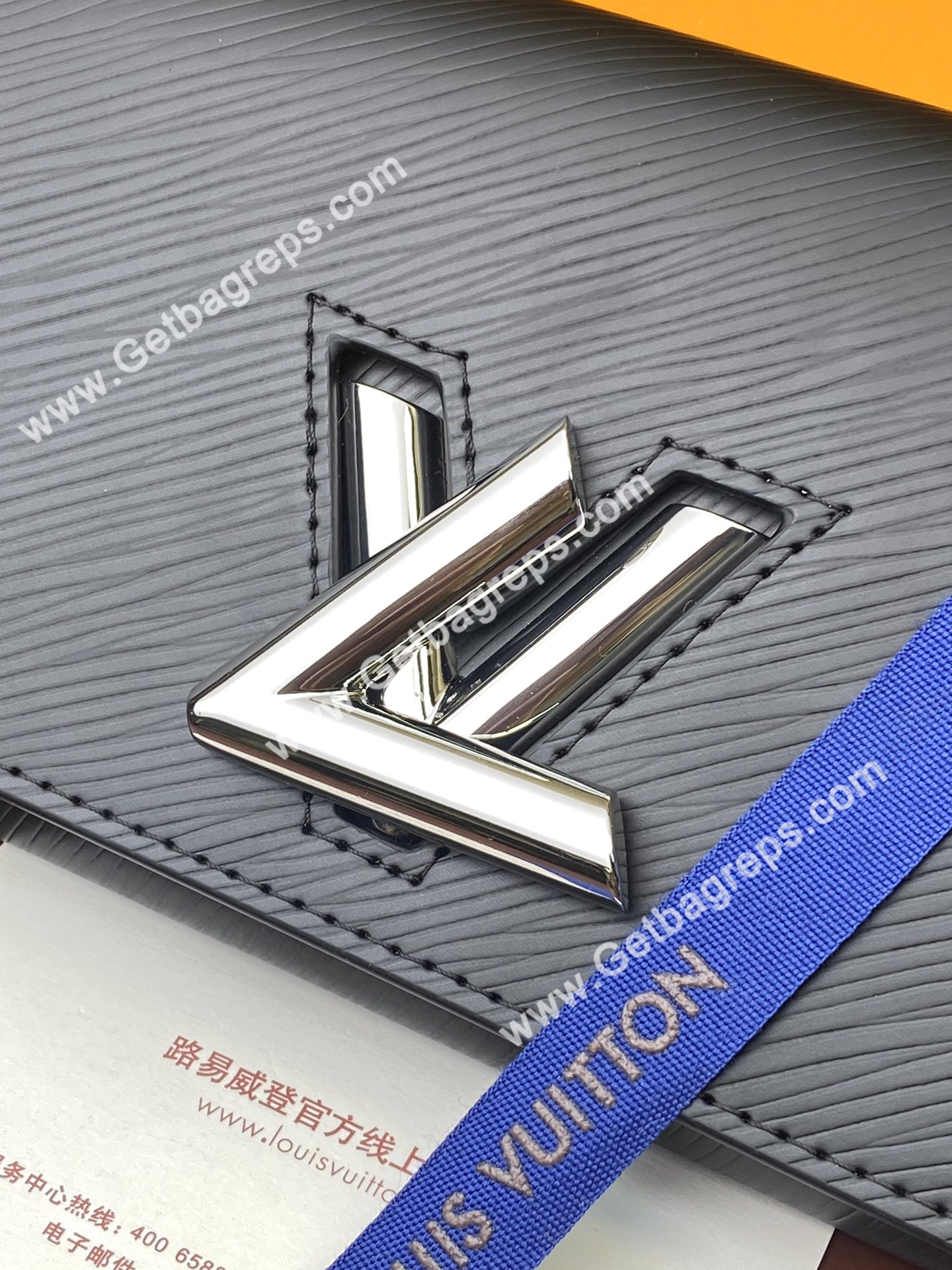 Louis Vuitton M68309 Twist Wallet  Epi Grained Cowhide Leather Black