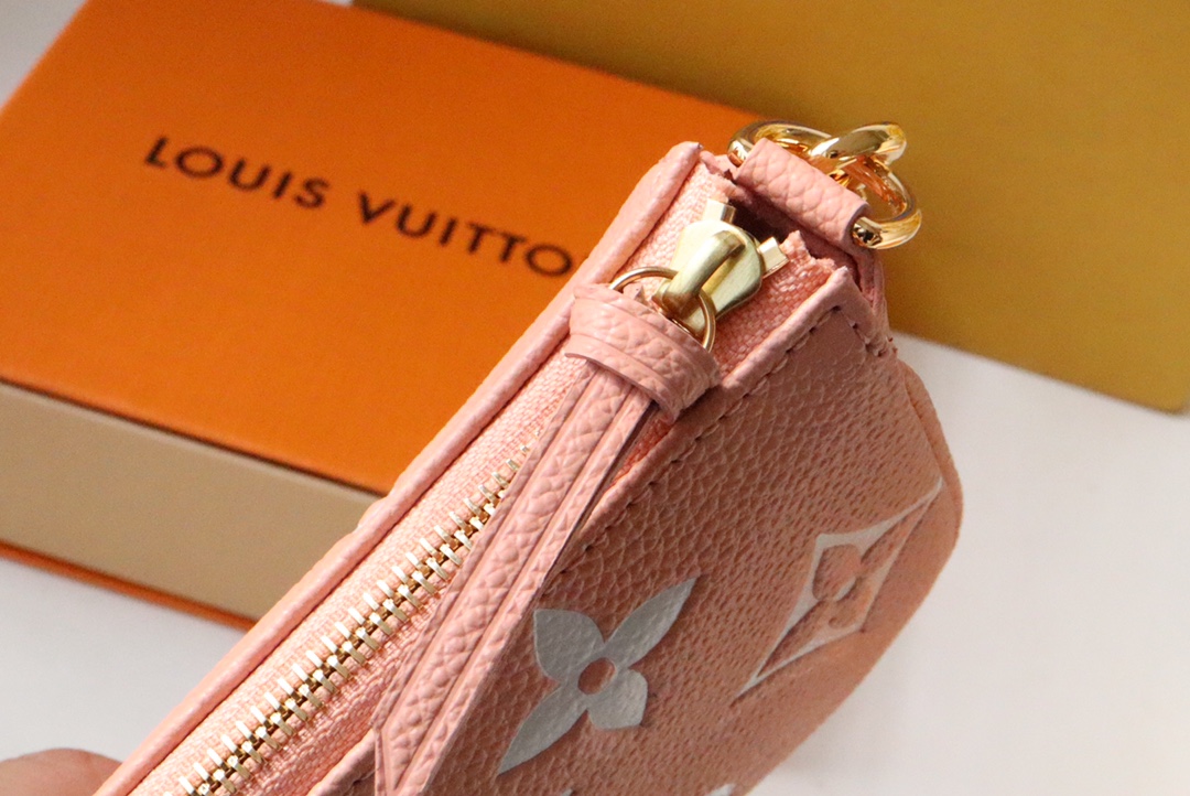 Louis Vuitton M80501 Mini Pochette Accessoires Embossed Supple Grained Cowhide Leather Rose