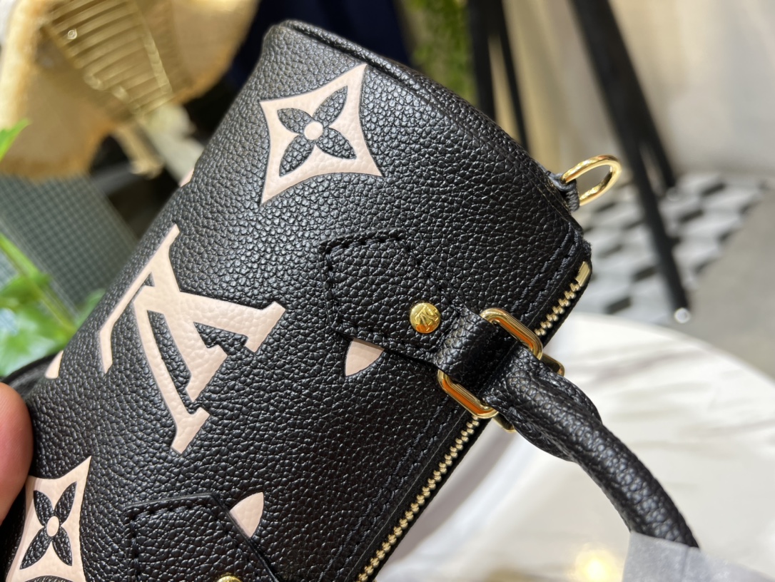 Louis Vuitton M81456 Nano Speedy Black Leather