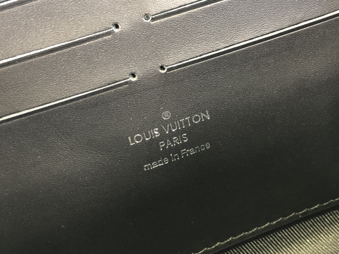 Louis Vuitton M81776 Soft Trunk Bag Cowhide leather Black