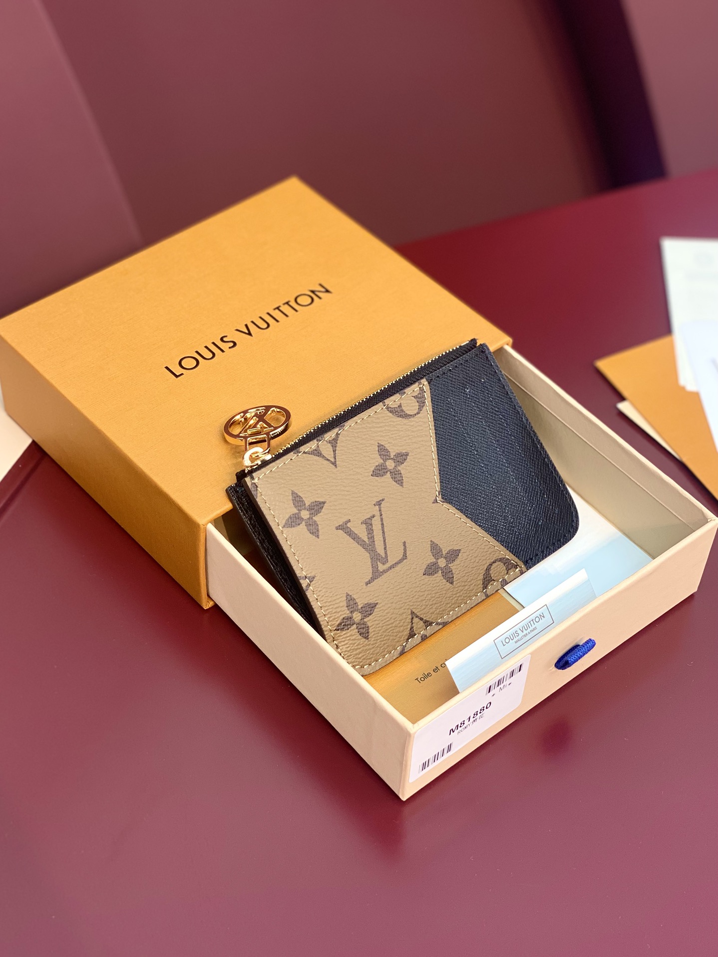 Louis Vuitton M81880 Wallet