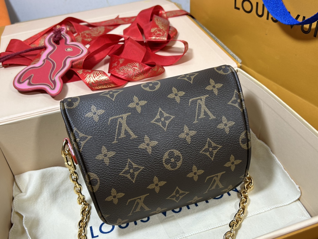 Louis Vuitton M82335 Mini Bumbag Monogram coated canvas With Green Strap