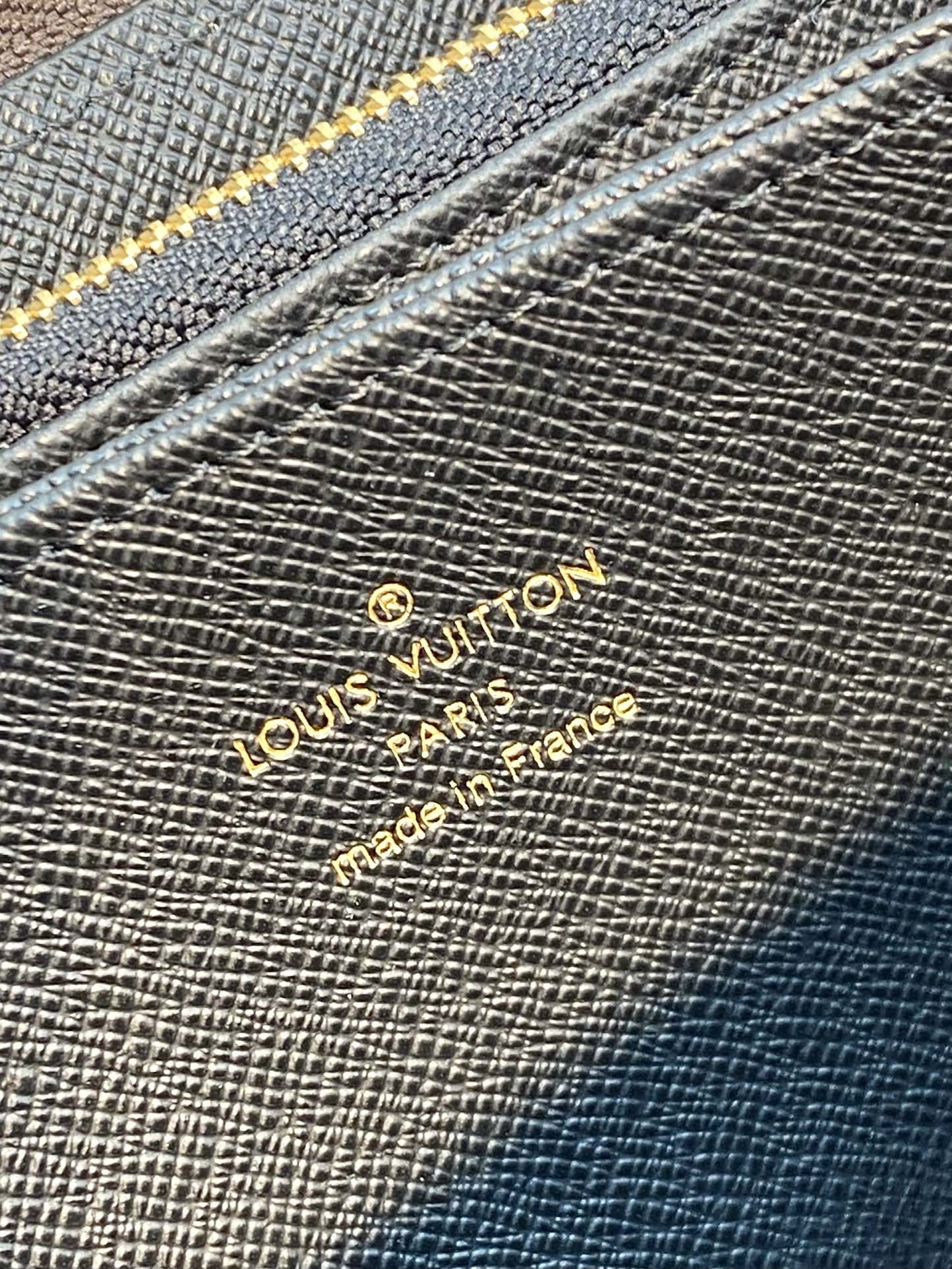 Louis Vuitton M82444 Wallet